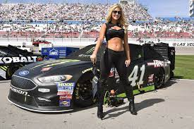 Since making a controversial debut last month at the daytona 500, the scantily with the monster energy girls continuing to sport the controversial uniforms at recent nascar events, the energy drink company filmed a video of the. Grid Girl Monster Energy Nascar Cup Series Gridgirlscom Grid Girls Gridgirls Nascar Modelsforpromotion Monster Energy Girls Pit Girls Grid Girls