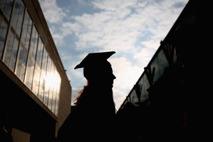 Graduate jobs drop 'by almost 50%' in a year as employers replace entry-level  roles with AI
