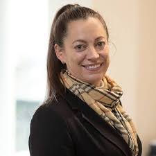 Dawn Lobb's Instagram, Twitter & Facebook