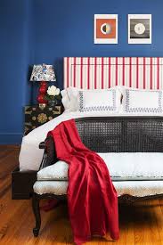 Mengecat tembok dinding dengan motif garis artinya mengecat tembok minimal dengan 2 warna yang berbeda. 8 Inspirasi Cat Kamar Warna Biru Terbaik Bikin Kamar Makin Elegan