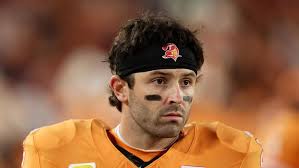 Lightning fans return to apartment to sit