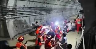 (1682条点评) 卧龙大侠 点评： 郑州黄河文化公园 是黄河地上悬河的起点 黄土高原终点 黄河中下游的分界线 被誉为万里黄河上一颗璀璨的明珠 这里有高高矗立着的炎皇二帝像 2020. Eszxtqtcybrljm