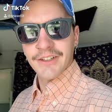 Jonathan Sneed (@sneedlit) • Instagram photos and videos