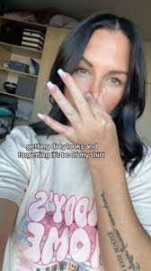 Sandra Matranga's Instagram, Twitter & Facebook