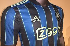 Www.ajax.nl this is the official afc ajax facebook page. Ajax Presenteert Gestreept Uitshirt Voor 2021 2022 En Wij Maakten Foto S