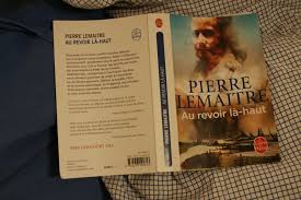 J'attendais mieux tant au niveau de l'écriture (le style est trop simple et plat) que dans la profondeur du récit. Au Revoir La Haut Pierre Lemaitre Luocine