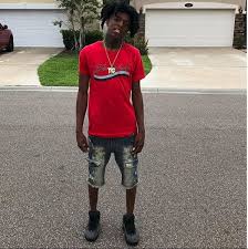 Yungeen ace starts out debating vlad about whether a song with several artists who were beefing would sell. Yungeen Ace Reportedly Shot Eight Times In Ya Ear Hip Hop