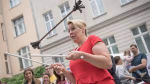 October 12, 2020 · · Spd Ministerin Franziska Giffey Heiteres Wandeln Am Abgrund Welt
