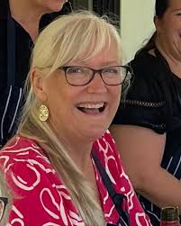 HUGE Red-Bellied black snake! This is probably the biggest Red-Bellied  black snake Stu has ever caught. It was nearly as thick as a coke can and  over 5 foot long. We have