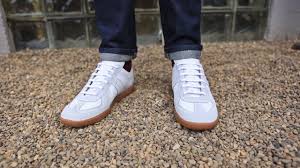 He begins by covering the shoe with a thin layer of masking tape. Beckett Simonon Morgen Trainers Beckettsimonon Youtube