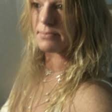 Stream amandav music