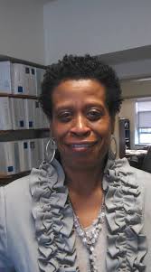 Andrea Lomax's Instagram, Twitter & Facebook