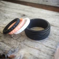 His And Hers Pictured Men S Obsidian Infinity Ring And Women S Stackables In Obsidian White And Peach Silicone Wedding Band Silicone Rings Enso Rings