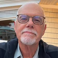 L'Arc de Triomphe, Wrapped," by Christo and Jeanne-Claude, the  extraordinary public artwork that Paris hosted this fall, brought people  from diverse backgrounds together — and made a significant…