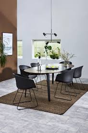 Moderne Schalenstuhle Des Herstellers Interstil In Schwarz Einfach Und Stilvoll Wirken Die Stuhle Der Serie Esszimmertisch Esszimmerstuhle Esszimmer Mobel