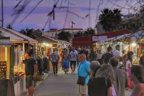 Mercatini e artigianato locale: scoprire l'anima creativa di Marzamemi