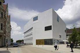 vorarlberg museum cukrowicz nachbaur architekte architektur betonfassade gebaudearchitektur
