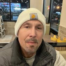 1979 Steelers training camp. Chuck Noll watches Jack Ham lift some weights  🏋️‍♂️