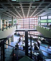 Ulb Bibliotheque Des Sciences Humaines Bruxelles Belgique 1990 1994 Construction 11 000m2 Architecture Batiment Construction
