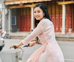 Bản thân nữ diễn viên cũng từng chia sẻ hình ảnh chụp cùng nữ diễn viên bảo thanh trong hậu trường phim. Bi Quyáº¿t Tráº» Ä'áº¹p á»Ÿ Tuá»•i 51 Cá»§a Nsnd Thu Ha La Ngá»c Canh Vang Giáº£i Tri Bao Nghá»‡ An Ä'iá»‡n Tá»­