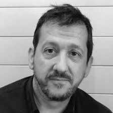 Bahía Estudios. Los últimos retoques al nuevo estudio de Oscar Clavel.  "Afinando" la acústica