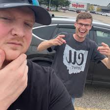 Ryan Harriott's Instagram, Twitter & Facebook