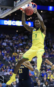 Oregon star jordan bell is striking while the iron is hot and heading to the nba draft. Oregon Survives Last Shot Beats Michigan To Return To Elite Eight