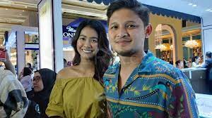 Seperti dilansir brilio.net dari dream, pernikahan akan digelar dengan tema outdoor. Nikah Di Tanggal Cantik Syamsir Alam Bunga Jelitha Susah Cari Gedung