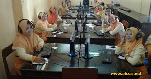Belajar listening unbk bahasa inggris 2017 belajar listening unbk bahasa inggris 2017 video ini mentedikan toturial cara menjawab dari soal digital tersebut. Latihan Ujian Nasional Bahasa Inggris Smk 2018 Reading Ahzaa Net