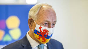 En dat is dodelijk voor het prestatievermogen van het openbaar bestuur, betoogde remkes. Remkes Oud Gedeputeerde Mag Pas Na Twee Jaar Weer Klussen Voor Provincie Nos