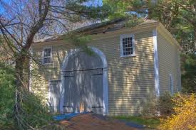 445 Plymouth St Middleboro Ma 02346 Zillow Old Buildings For Sale Maine House Old Houses