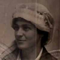 Elspeth Rose's Instagram, Twitter & Facebook