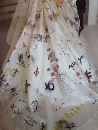 Angelina Jolie S Hand Embroidered Wedding Gown With Their Kids Drawings