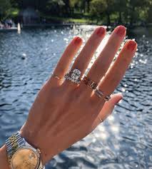 Pin By Emine Kurt On Sperky In 2020 Pink Sapphire Ring Engagement Bridal Jewelry Sets Womens Engagement Rings
