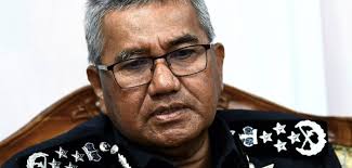 Jenazah isteri kepada ketua polis negara, tan sri mohamad fuzi harun, allahyarham puan sri azizah hamdi selamat. Experience Moulds Me Igp