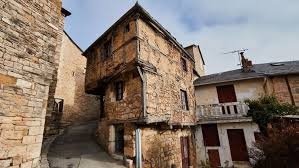 Meer ideeën van la maison de jeanne home styling. The Oldest House In The Aveyron Goes Around The World Severac Le Chateau Aveyron