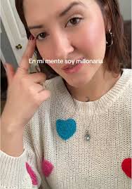 Luna Is She Was Latina Music