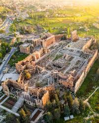 4 8 la terraza de baalbek líbano. Roman Ruins In Baalbek From Above Lebanon