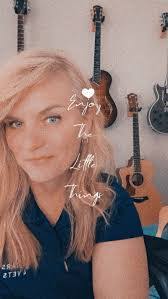 Katie Simpkins's Instagram, Twitter & Facebook