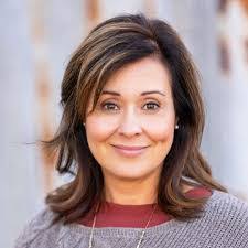 Wendy Sparrow's Instagram, Twitter & Facebook