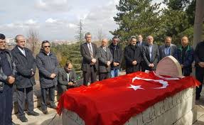 Kadir mısıroğlu kitapları eserleri nelerdir? Cetinkaya Mezari Basinda Anildi