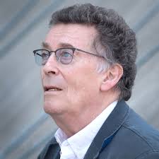 În urmă cu 44 de ani, robert powell cucerea inimile a mii de persoane cu interpretarea sa din miniseria „iisus din nazaret, a lui franco zefirelli. Cum AratÄƒ Acum Robert Powell Actorul Care A Interpretat Rolul Iisus Din Nazareth Din Celebrul Film ReÈ›ete È™i Vedete