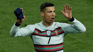 Having won their first major trophy at euro 2016, portugal approach this year's tournament with a far better squad than last time. Cristiano Ronaldo Will Remain Portugal Captain Despite Outburst Says Coach Fernando Santos Football News Sky Sports