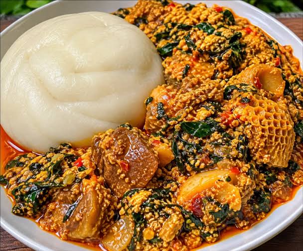Nigerian dish Pounded Yam with Egusi Soup 😋😋 Which tribe in Nigeria loves pounded  yam with Egusi so much ? 😊 #9germomcooking
