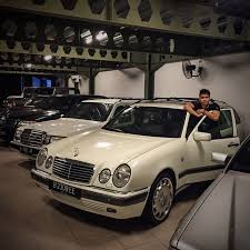 Raden Gempita On Instagram Station Wagon Sw White Mercedes Mb Mbcar Mbfan Mbclassic Mbfanphoto Mercedebenz Benz Benzfans Benzlove Wagon Benz Car