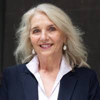 Chantal Hooper's Instagram, Twitter & Facebook