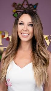 Chelsey Smith's Instagram, Twitter & Facebook