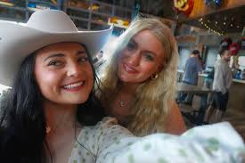 Maggie Cleeland (@margie_cleeland) • Instagram photos and videos