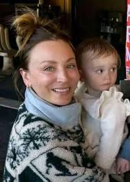 she cannot read his words