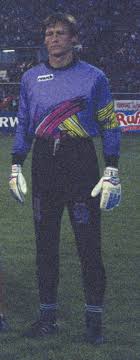 29 maja 1993 roku odbył się słynny mecz z anglią. Anglia Polska 3 0 08 09 1993